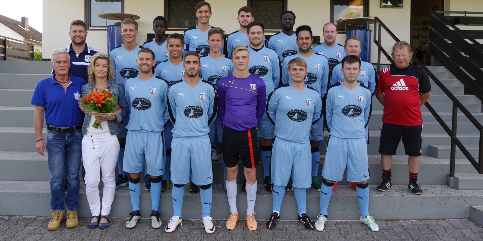 Neue Trikots Fuer Fc Teisbach Oktober 2016