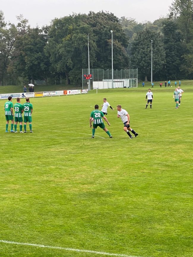 FF3F1ED8 3AC0 44C6 A086 E5FDC59FFEE1